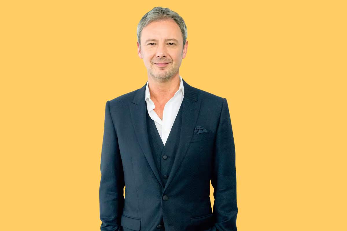 John Simm et le test ADN : découvrir que son père n’est pas son père biologique